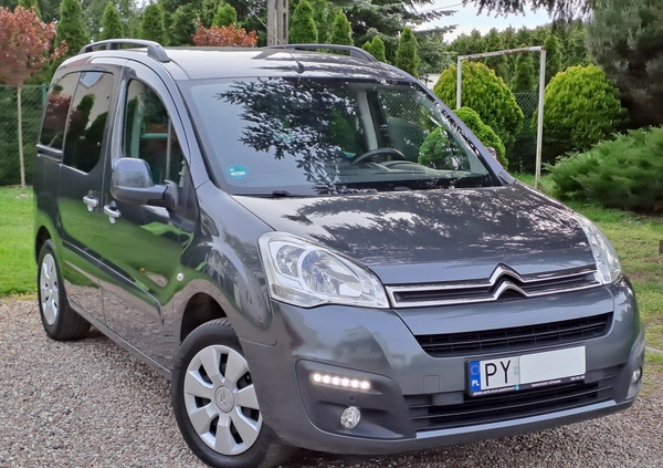 Citroen Berlingo cena 36900 przebieg: 121484, rok produkcji 2017 z Poznań małe 277